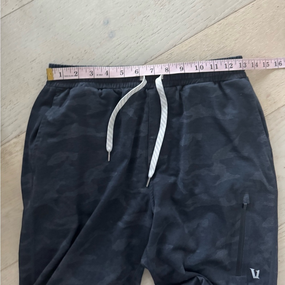 Vuori Sunday Performance Jogger Pants. Mens. Black Camo S - Picture 8 of 8